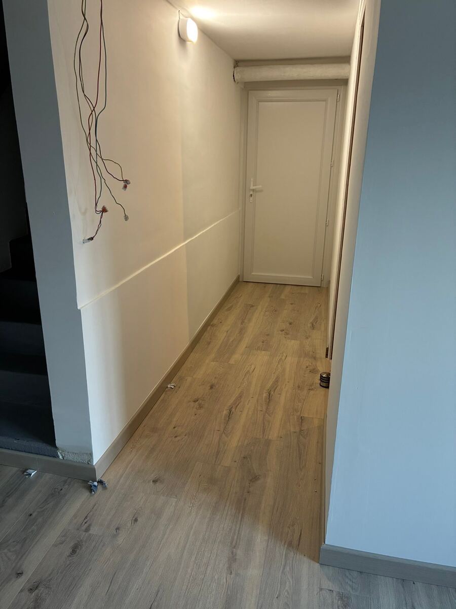 Cloisons placo couloir rénové finition blanche – plaquiste Tours