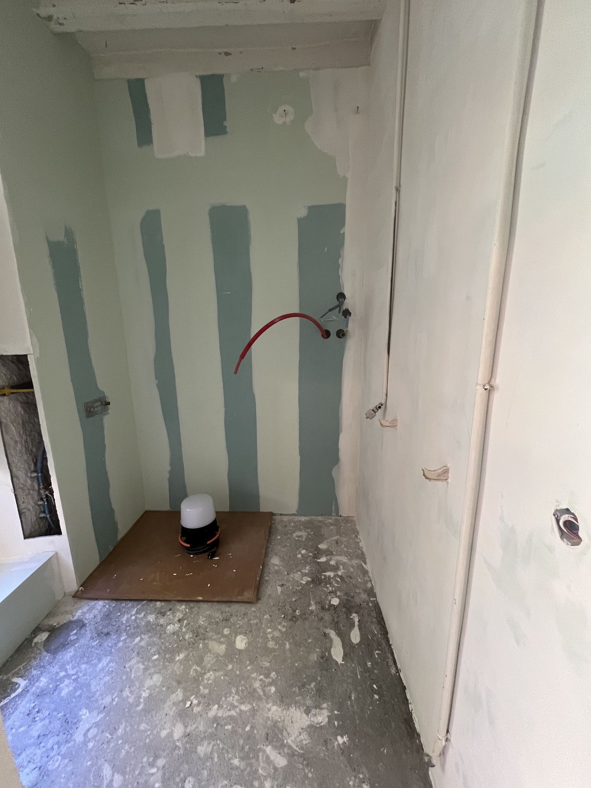 Placo hydrofuge BA13H salle de bain zone douche – plaquiste Tours